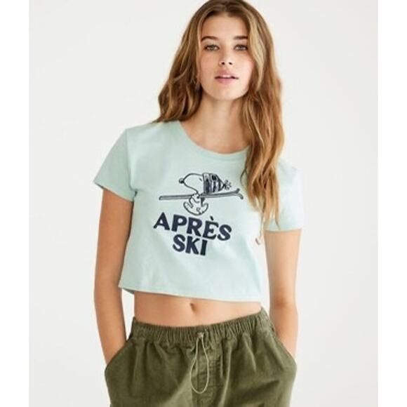 Peanuts Aéropostale Snoopy Après Ski Cropped Tee XS - Picture 1 of 4